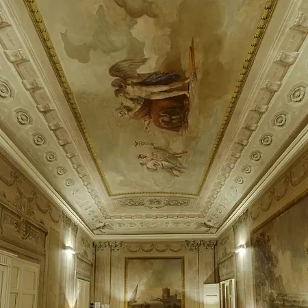 Palazzo Guicciardini מלון 3*