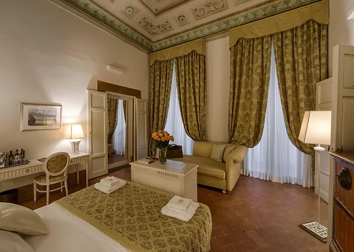 Palazzo Guicciardini 3*