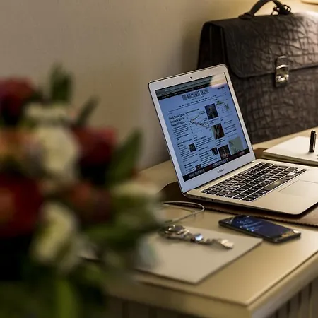 奎恰尔迪尼宫殿酒店 酒店 3*